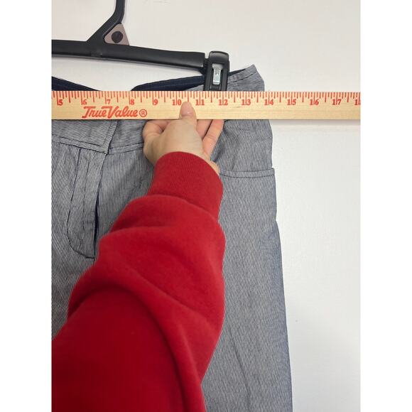 Dress Barn Size 4P Striped Capris - Picture 5 of 6